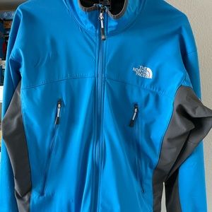 Men’s NorthFace jacket. Size large. Great condition. Smoke free home.